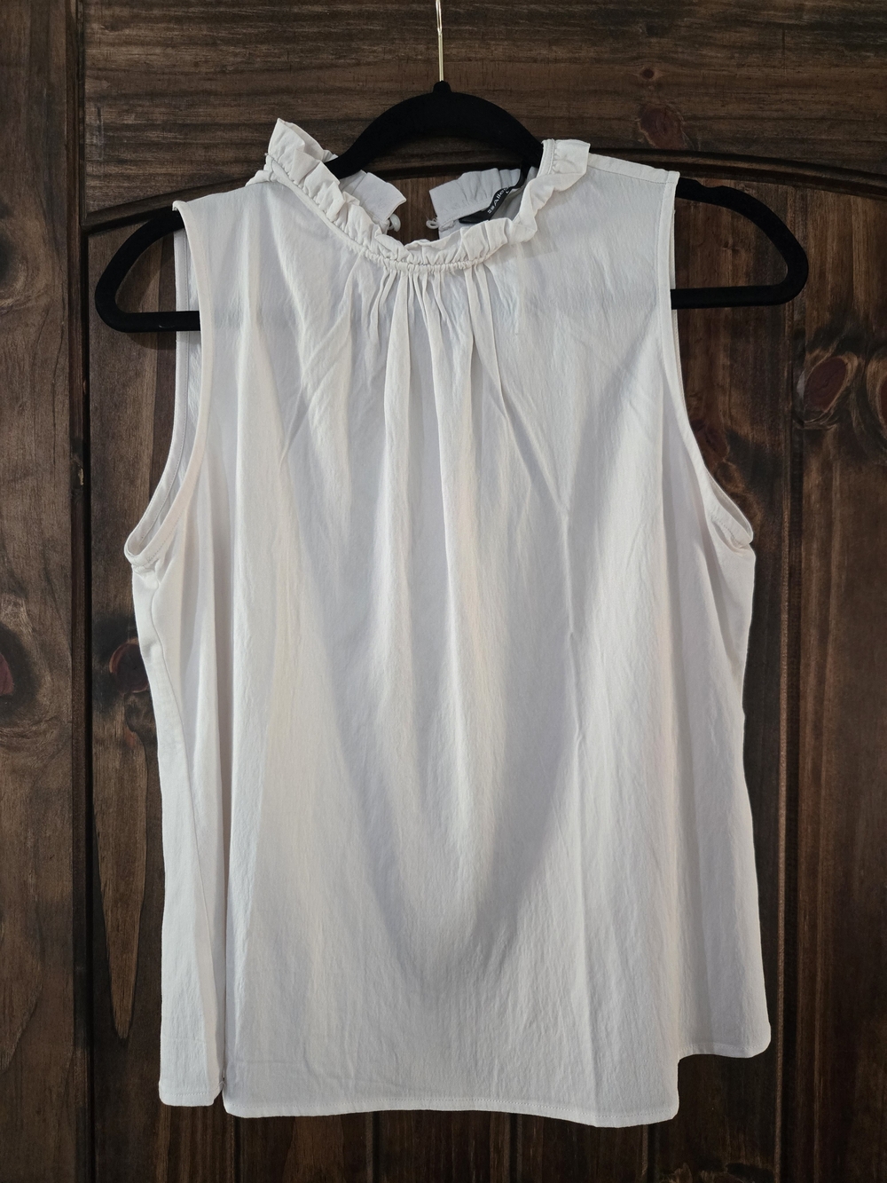 Allegra K White Sleeveless Ruffle-Neck Camisole